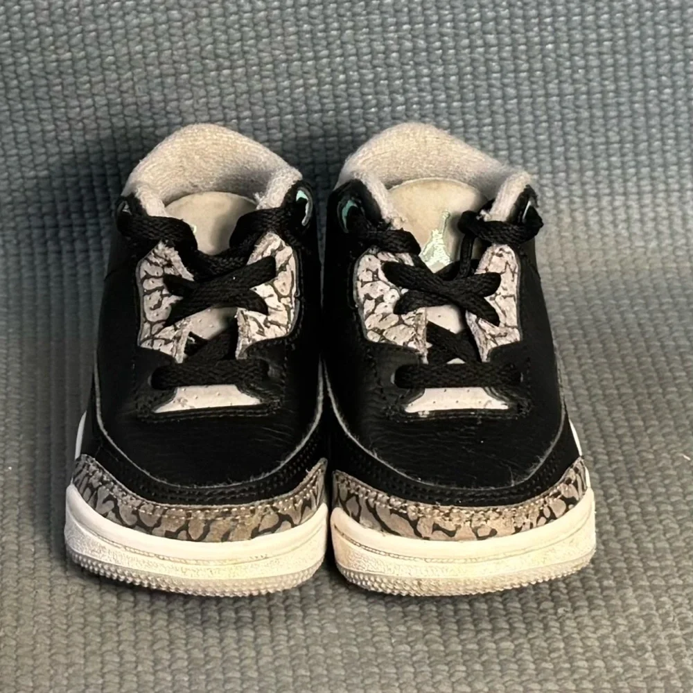 Nike Air Jordan 3 Retro ‘Green Glow’ (TD) Shoes DM0968-031‎ Toddler Size 5C